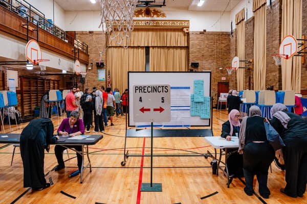 A photograph of a courthouse or government building symbolizing the legal ruling.
