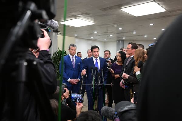 Senator Marco Rubio speaking at a podium regarding US foreign policy.